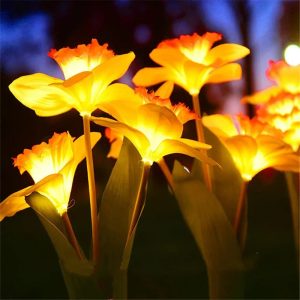 Solar Daffodil Flower Light